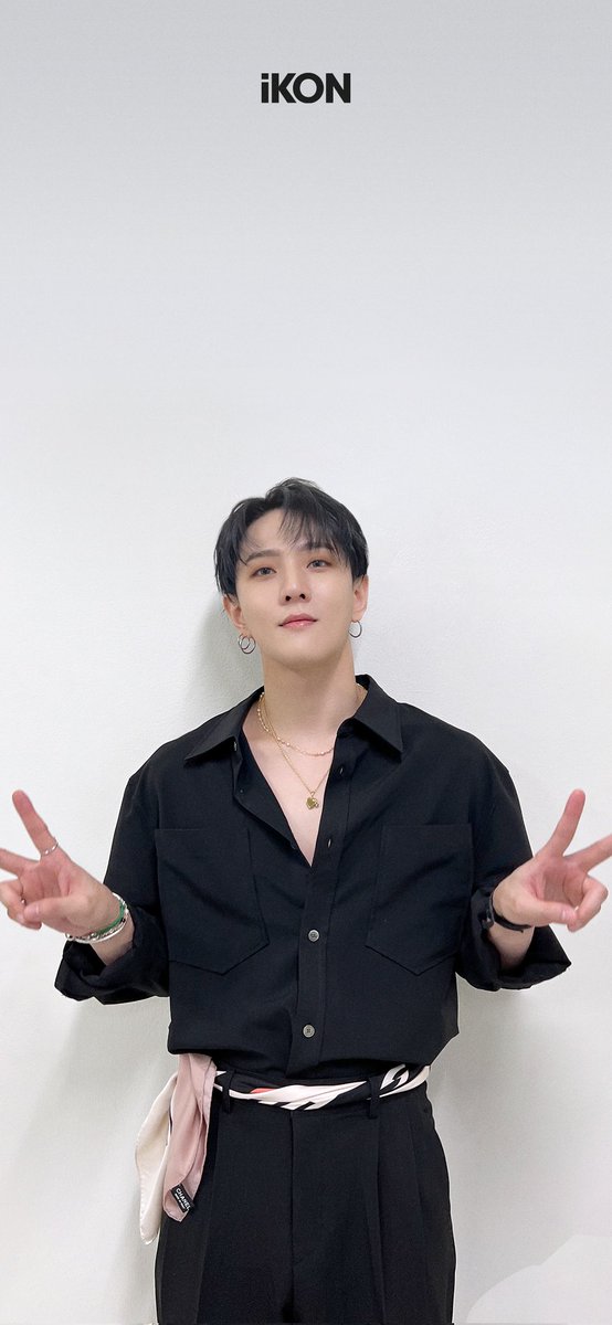 iKONICENT_'s tweet photo. HAPPY DONGHYUK DAY 🎂

안녕하세요, iKONIC 여러분!

새해의 설렘이 가득한 날들 가운데 오늘은 더 선물 같은 날, 동혁이의 생일입니다! 🎂

SHINE BRIGHTER DONGHYUK
#GlobalStarDKDay
#말도안돼_27번째_동탄절이야 
@D_dong_ii @YG_iKONIC https://t.co/CaeSybTb14