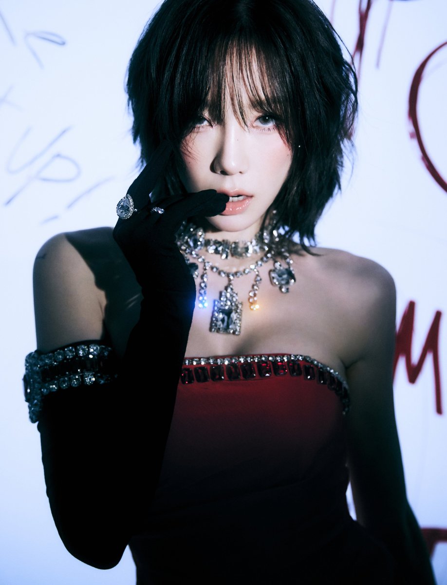joynarakmak's tweet photo. โอ้โหแทย๊อน เซ็กซี่มากพวกพี่สาวแซ่บที่ชอบขโมยหัวใจเราไปแล้วไม่คืนอะ ตอนแรกนึกว่าเวนดี้มองมาอีกทีเอ้าแทยอน รุนแรงมากๆๆๆๆแผ่นดินไหวแต่ใจเราไม่ไหวแล้วค่ะ https://t.co/TXMgldByK5