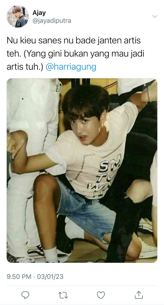 R a y a tweet media