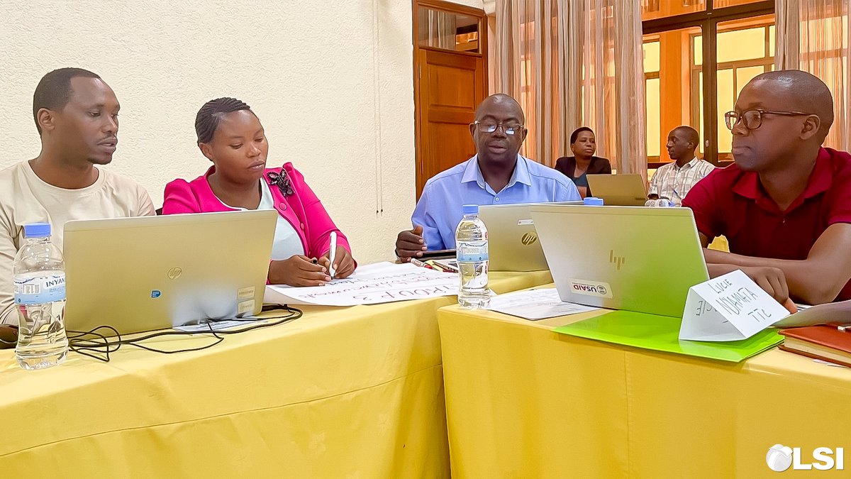 lsifsu's tweet photo. The Teaching Practice Advisory Group continues its work with the Rwanda Education Board to support and guide activities to strengthen the teaching practicum of the TTC Early Childhood and Lower Primary Teacher Education Program 

#InnovatingLearning | #FSUglobal https://t.co/oAnVbl7D45