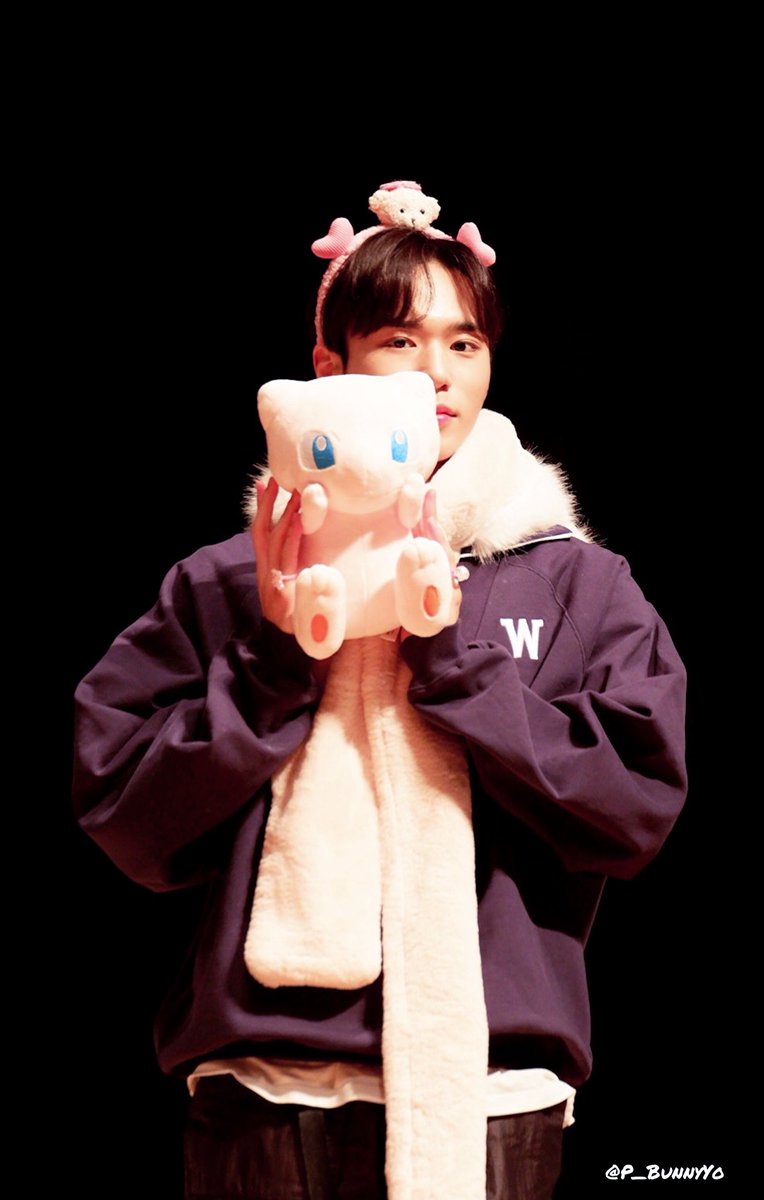 junseo files tweet media