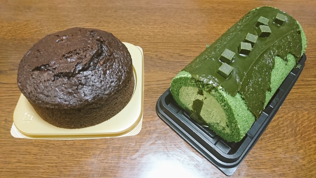 PhUasPDhc5ak8Wy's tweet photo. 富良野ミルクファーム食べてみた感想

いちごのムース…☆☆☆☆☆
モンブランロール…☆☆☆☆★
抹茶ロール…☆☆☆☆★
ガトーショコラ…☆★★★★

オススメはいちごのムース、ガトーショコラはやめといた方がいいです https://t.co/YJDR94splp