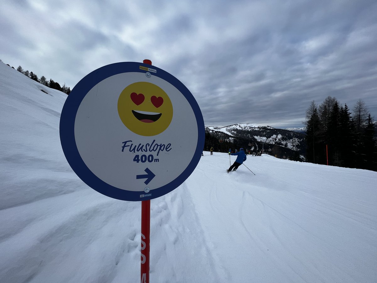 HauserKaibling's tweet image. 👉 Spaß &amp;amp; Action auf 1.460 Metern 👈 Das ist unsere neu gestaltete XXL Funslope mit Slope Cop, Schneetunnel, Speedbooster uvm. - schon getestet?? 😛⛷
Alle Infos: bit.ly/38fmMhH 

#funslope #xxl #snow #fun #kids #hauserkaibling  #skifahren #skiamade #schladmingdachstein