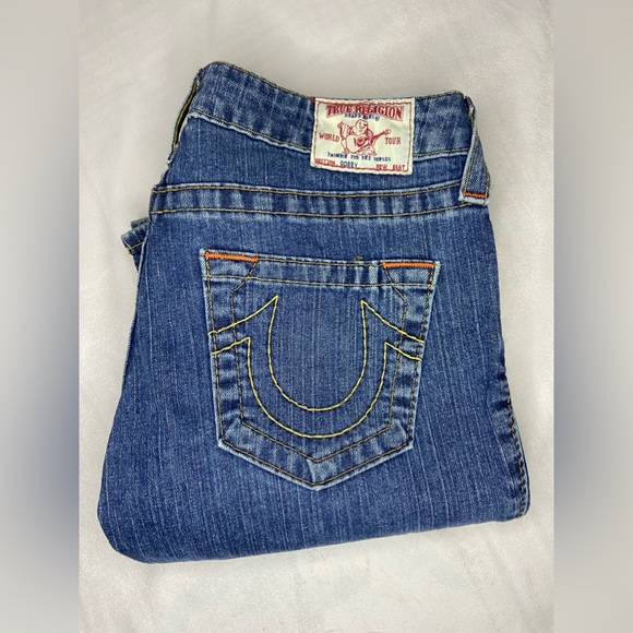 thehipuni's tweet photo. So good I had to share! Check out all the items I'm loving on @Poshmarkapp #poshmark #fashion #style #shopmycloset #truereligion #missme #graceinla: https://t.co/Qj2yEAVhEF https://t.co/tIUZw7ZMBn
