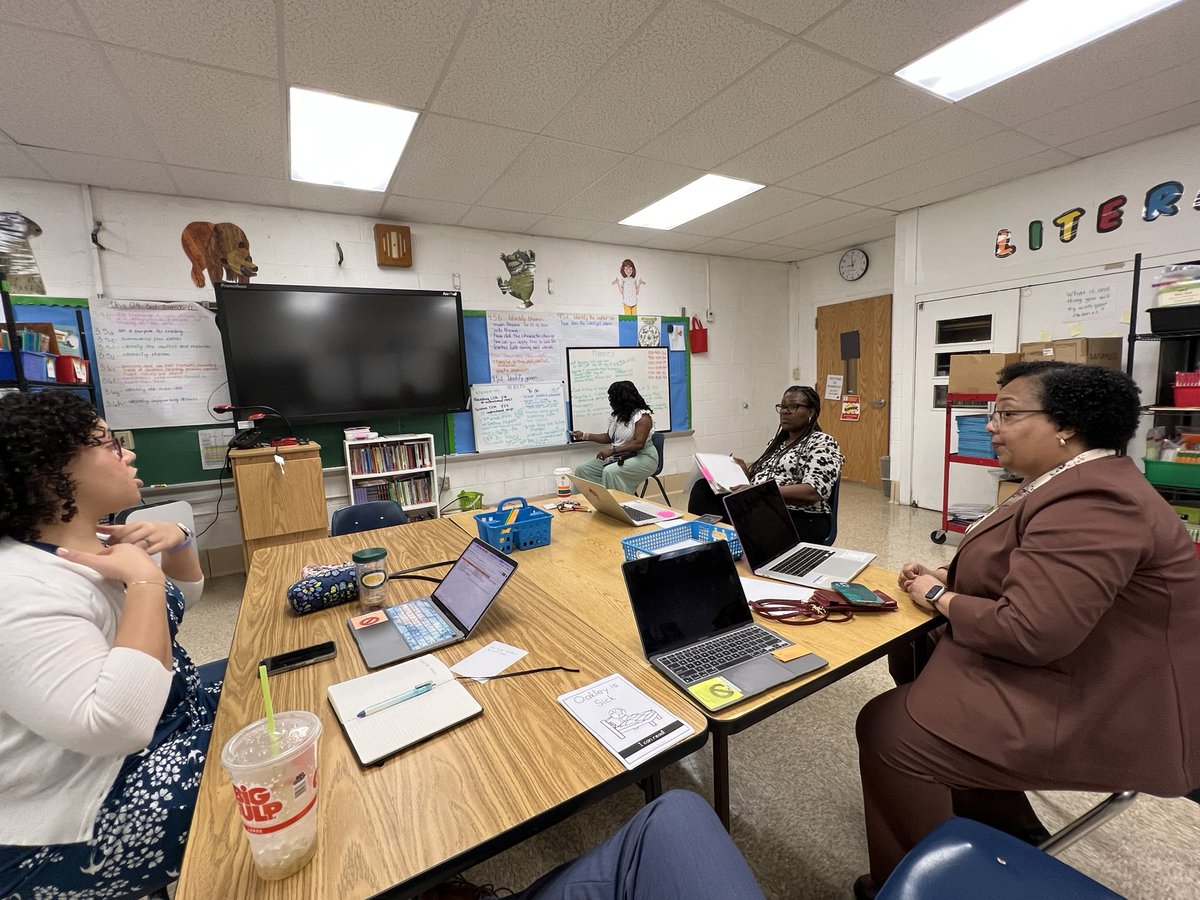 Principal_P1906's tweet photo. The Mary T. Christian Elementary admin team hit the ground running meeting with the Literacy team, day one from winter break. @MTCChampions @hcsOESL @drsbarreau https://t.co/ksTycAlrgn
