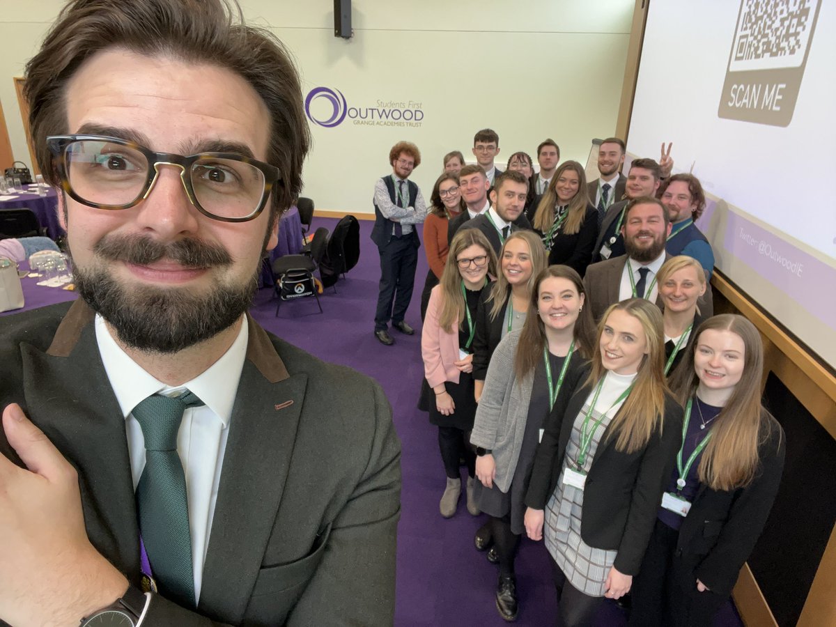 KirbyMoss14's tweet photo. WE’RE BACK 👩‍🏫 👨‍🏫 
After an amazing Christmas break we’re all eager to take on placement 2! 
Great to see everyone and I wish you the best this placement 🤍 
#teachnorth #ittyear #outwood @teach_north @OutwoodIE https://t.co/ZKzpP1gizs
