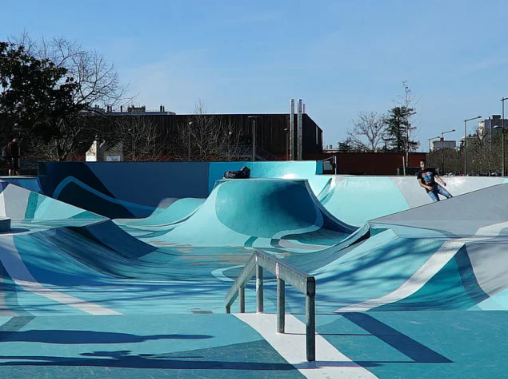 Selon vous, quelle ville française possède le plus d'équipements sportifs par habitant en 2022 ? 

Réponse avec l’étude de l'entreprise française de géomarketing Smappen➡️sport.newstank.fr/article/view/2…

@gosmappen