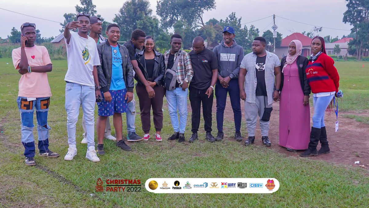 WeAreYouthsUg's tweet photo. Happy New year to everyone.
WAY is promising a year of reaching out to more young people. 2023 brings onboard more young people into teen age or youthood.
#Tokabasanya #project025 #oneteachone #WAYcharityDrive https://t.co/eUcluT7vO3