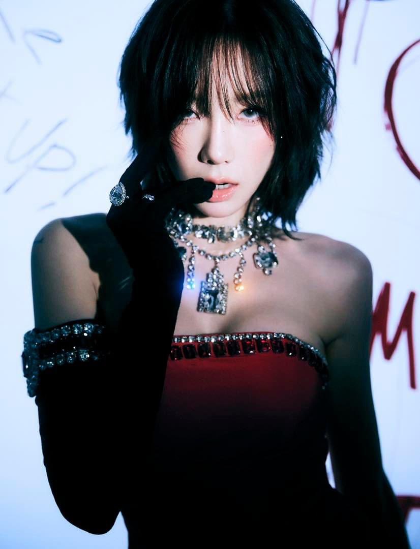LjK5czvYyRDCLDh's tweet photo. แค่ชุดแรกก็เท่ซะแล้ว😎

#Taeyeon #Krina #GirlOnTop #GOT https://t.co/uk6PvqHQDd