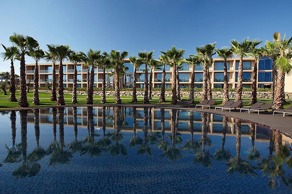 terencebakerhnn's tweet photo. Davidson Kempner Capital Management, which has a portfolio of approximately $40 billion in assets, has concluded a deal for hotels in Portugal valued at 850 million euros ($908 million), but there were some hiccups on the way.
https://t.co/m91cY5JbFg https://t.co/Yniq5nSHSk