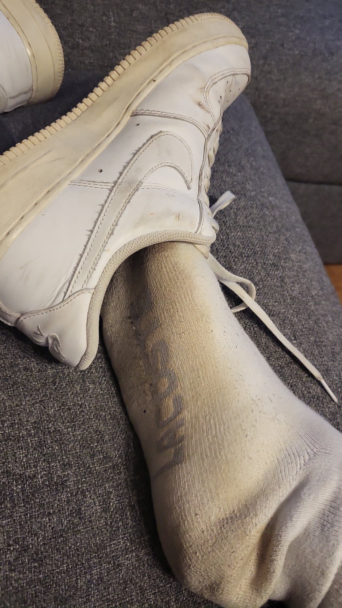 Air force top 1 smell