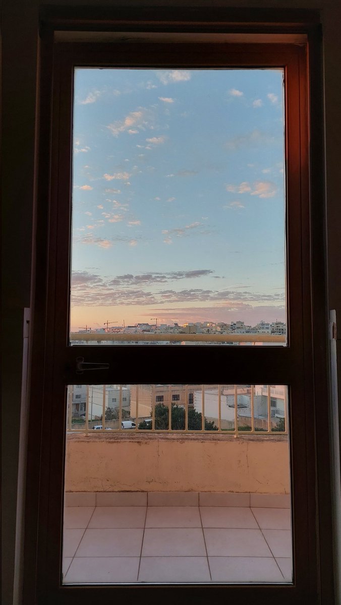 I wouldn't be creative nor inspired enough without this view from my studio. 
#nofilter #theview