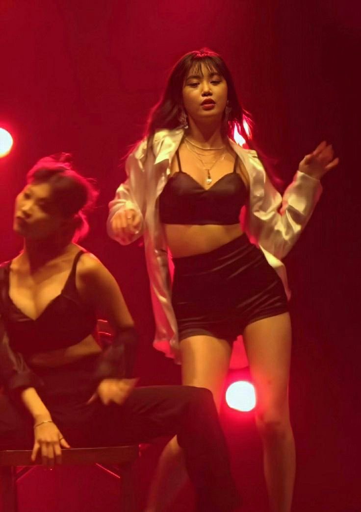 sooj3n's tweet photo. reminding u that this soojin exists. https://t.co/sgRN2FKg3g