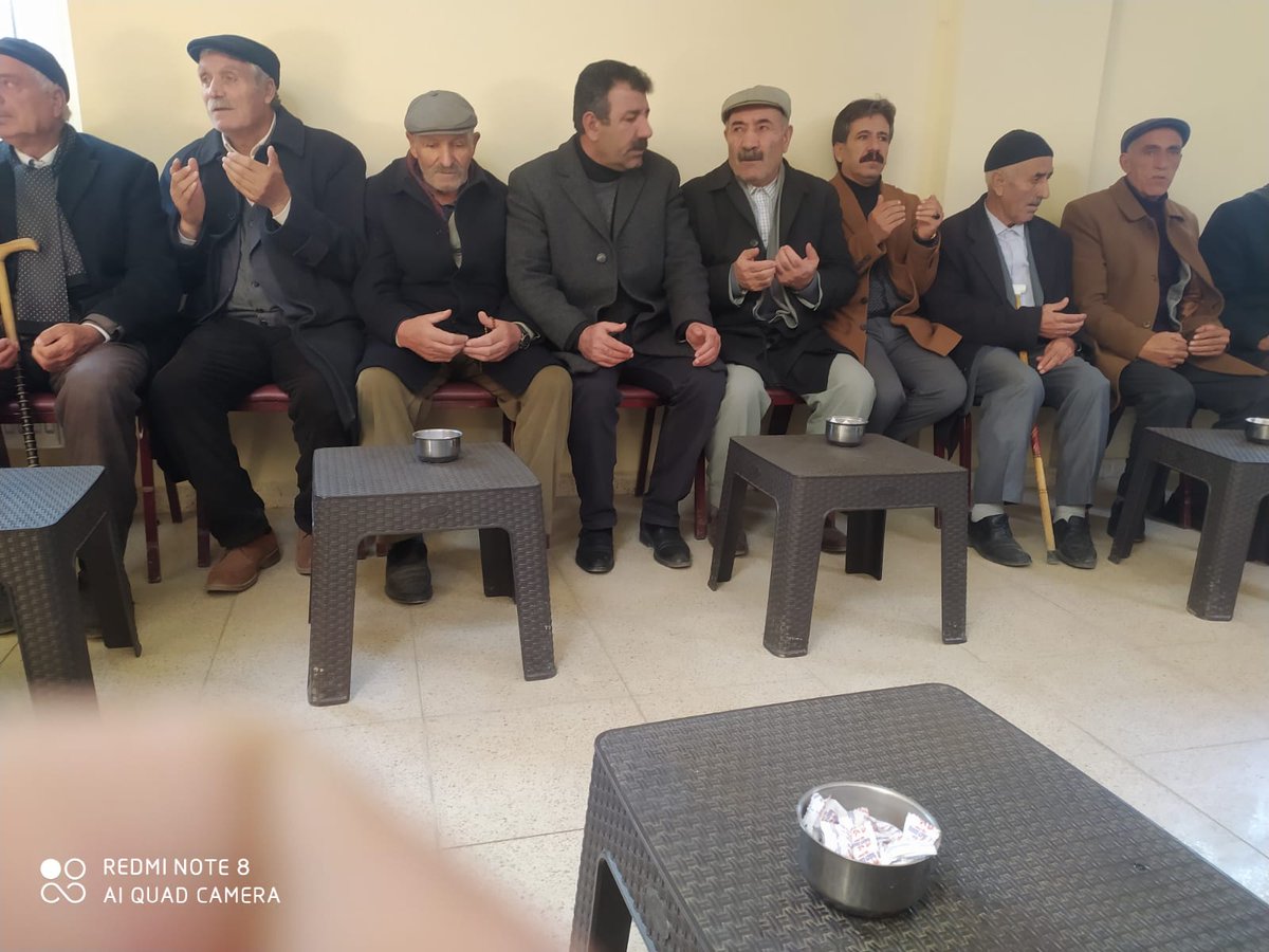 diyadin_ak's tweet photo. İlçe başkanımız Sn.@orhanozden04 , İl genel meclis üyemiz ve ilçe teşkilatımız ile birlikte Taşkesen köyünde "Atlı" ailesine Fatih Mahallesi'nde"Yıldız "ailesine ve Atatürk Mahallesi'nde "Yaşlı "ailesine taziye ziyaretlerinde bulunduk. https://t.co/YVjOORpSiz