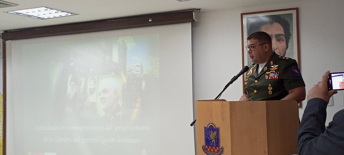 iaesen_umbv's tweet photo. #03Ene El Grupo Parlamentario de Amistad Venezuela Irán de la @Asamblea_Ven realiza el Foro: "Soleimani historia de una lucha", a través un conversatorio del GJ. @GeneralPueblo y el Cnel. @AmeliachPSUV rinde honor al MG. Qasem Soleimani, Mártir de la Revolución Islámica de Irán. https://t.co/YTmYGIOMs2