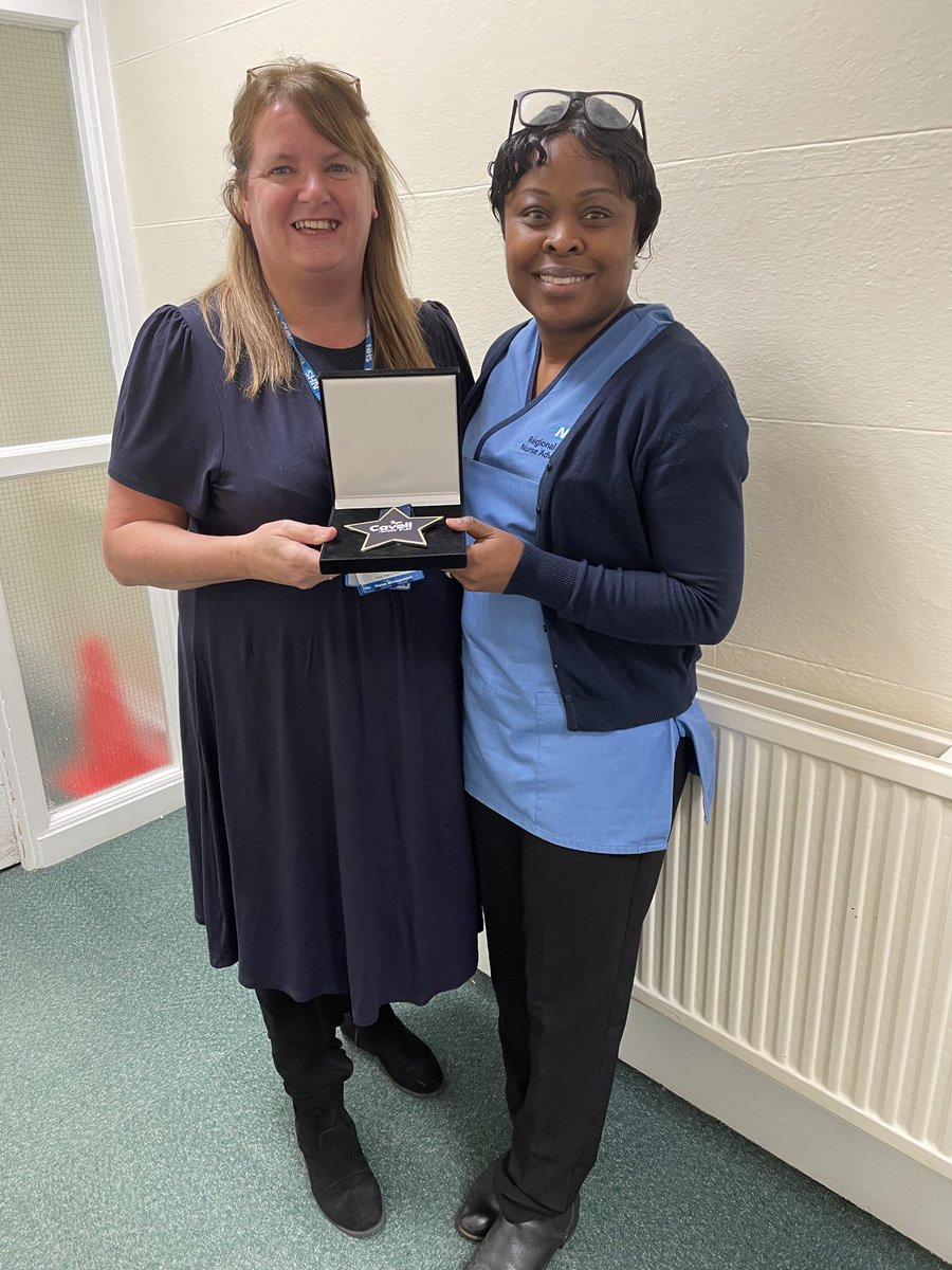 Lovely to welcome the cavell award ⁦@nhs_scft⁩ today on behalf of the southeast region achievements regards #PNA. Big shout out to all our amazing #PNA ⁦⁦@nhs_scft⁩  who facilitate #RSC #HealthandWellbeing  #staffdevelopment