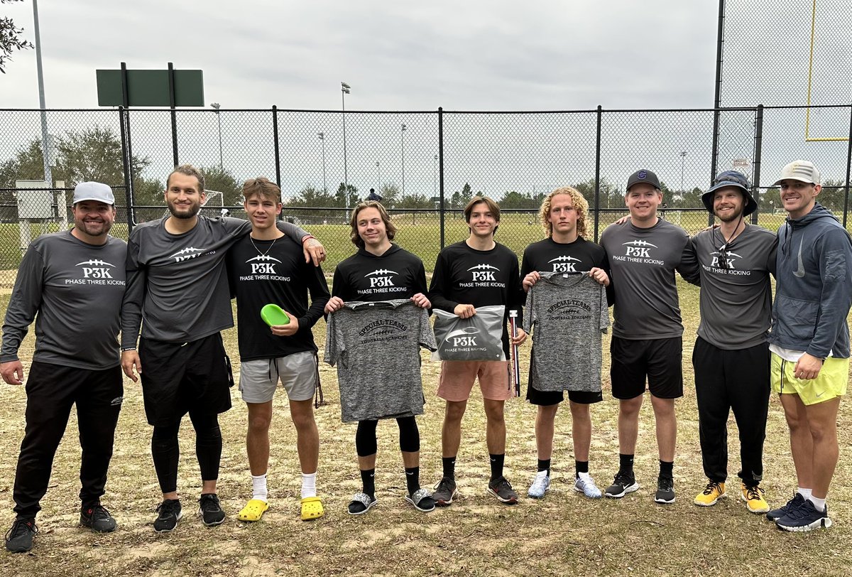 Phase3Kicking's tweet photo. We wrapped up 2022 with a great 2 day camp down in Orlando.  We had such a great staff and a great mix of HS and college specialists looking to compete, get evaluated and take their game to another level.   #CompeteToBeElite #4DU https://t.co/BSBrYz3w0W