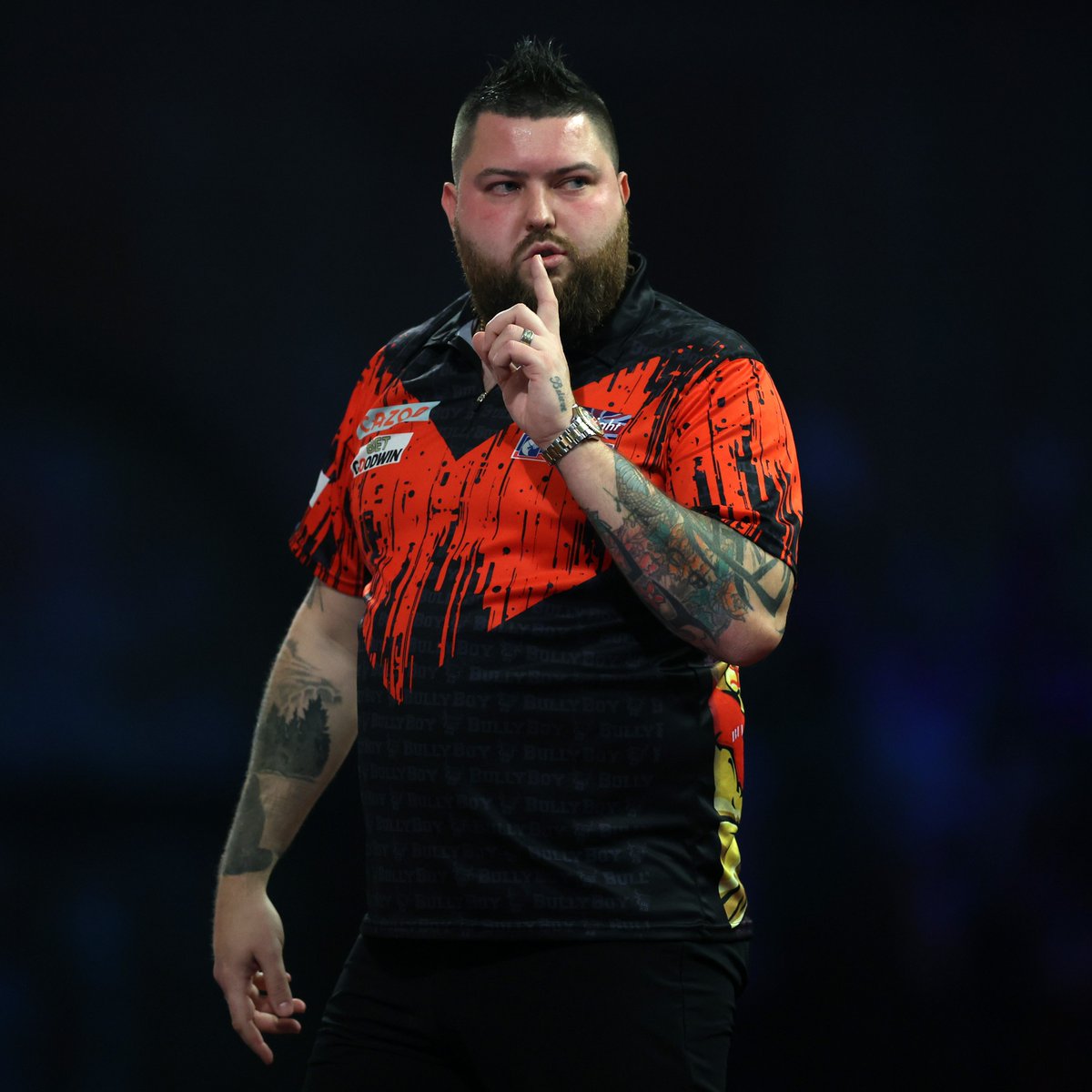 bet365's tweet photo. THE FIRST NINE-DARTER IN THE WORLD CHAMPIONSHIP FINAL SINCE 2011!

TAKE A BOW MICHAEL SMITH.

#WCDarts https://t.co/FGObA9Htmg