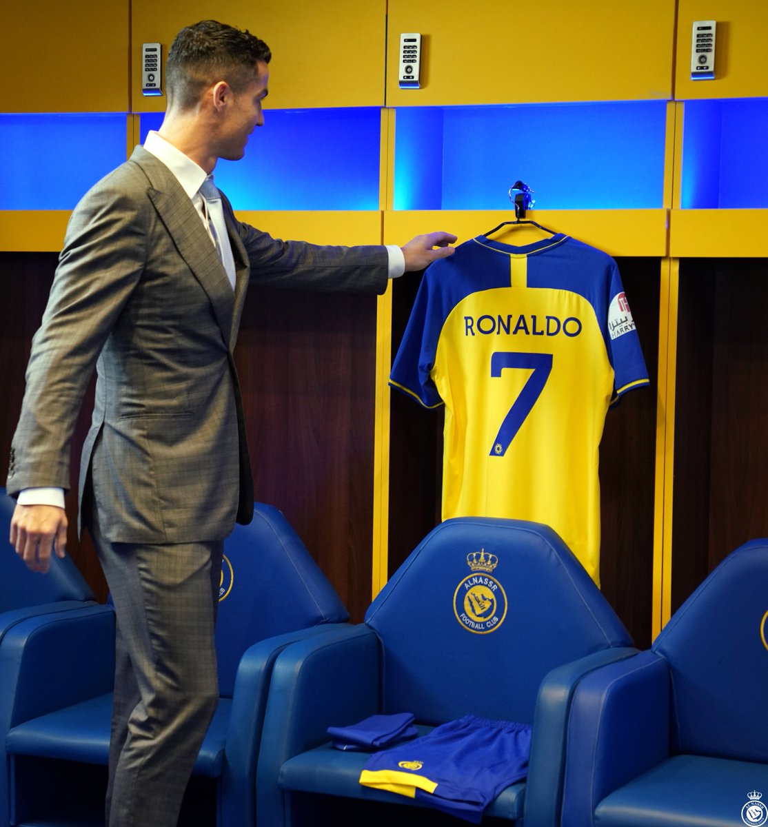 AlNassrFC's tweet image. الاصفـر .. يزهـاك 💛
#HalaRonaldo