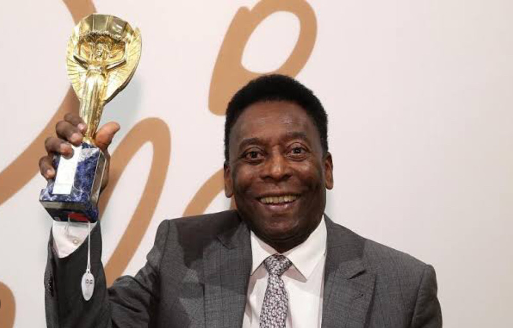 pattydearie's tweet photo. Pattydearie's Blog: FIFA to ask Nigeria to name a Stadium after football legend Pele... https://t.co/gSTo2EH0mP https://t.co/VhipGTbgFw