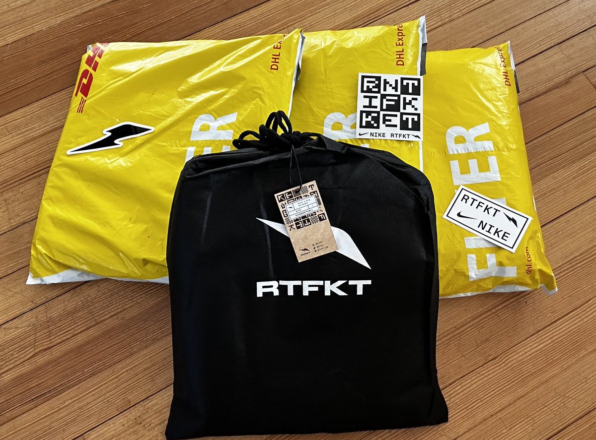 Chaz⚡️ tweet media