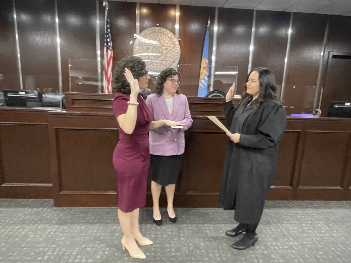 CarrieBlumert's tweet image. This morning I was privileged enough to be sworn into my second term by honorable Judge Kirkpatrick to serve the great District 1 of Oklahoma County. It has been a great pleasure and honor to serve you all! (1/2)