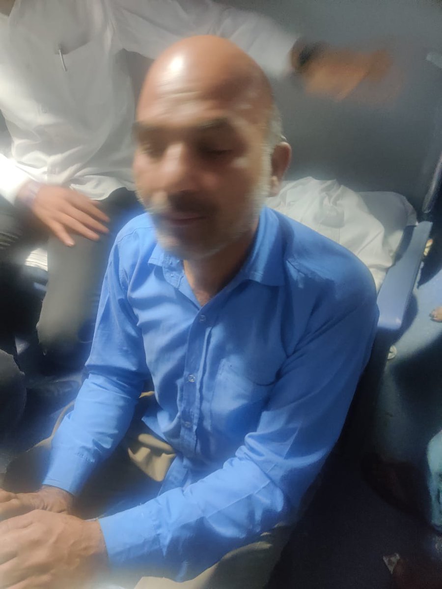 rg0104's tweet photo. #IndianRailways #IndianRailways we r traveling in sampark kranti 12449 pnrno8459953126 fm madgaon to newDelhi&amp; there is 1 helper name yogesh chauhan in A2 coach.He touched 2 young girls inappropriately 1 of them being my niece. We want him arrested. @RailMinIndia @AshwiniVaishnaw https://t.co/EuVMBwb6Y1
