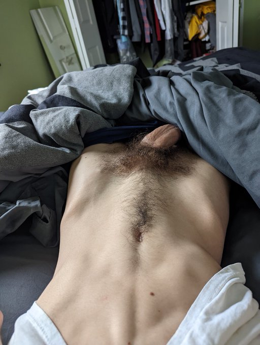 Would you help me out if I woke up this hard and horny next to you? https://t.co/6zpBPl3u0c https://t