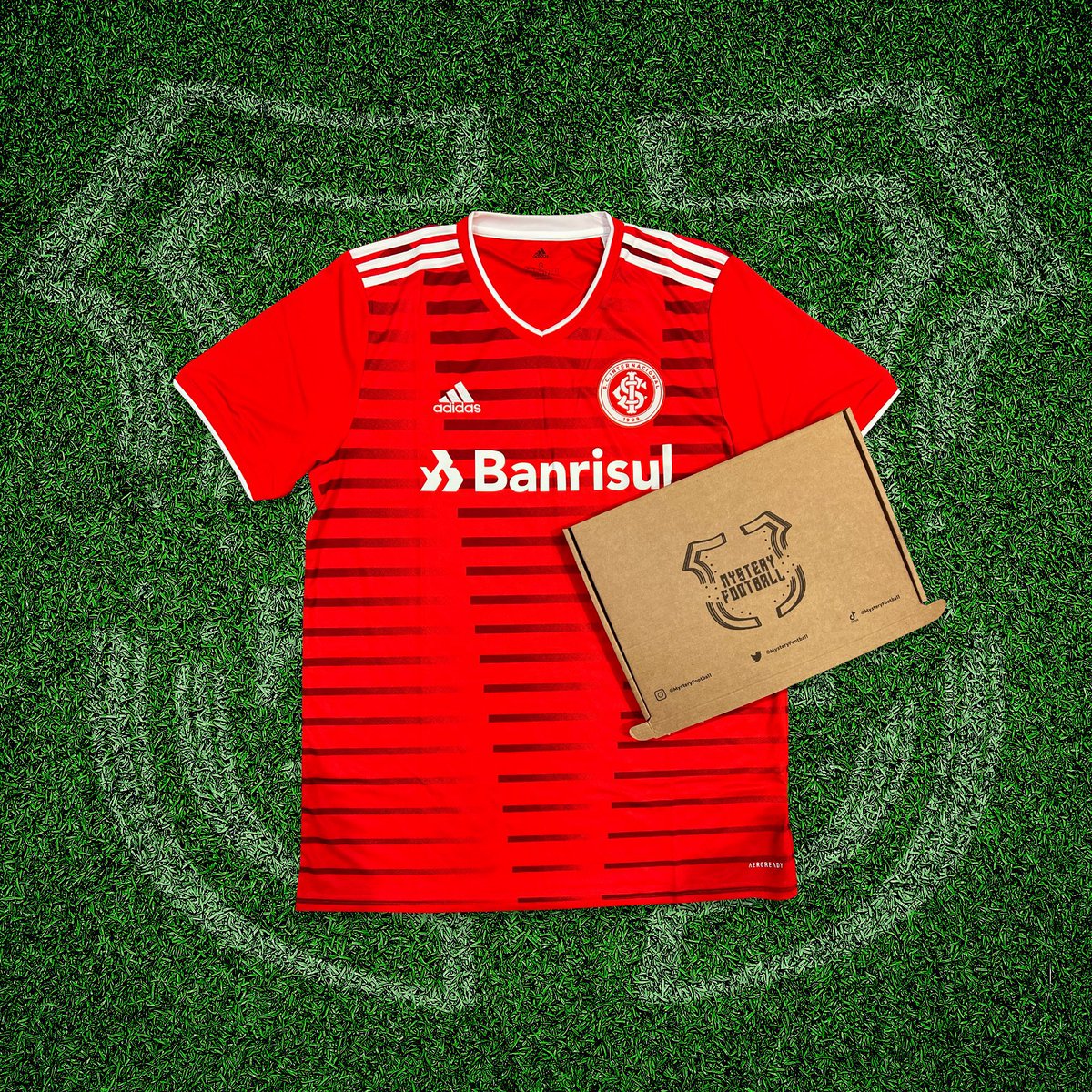 If Bukayo Saka scores vs Newcastle today, we will give away a Mystery Football shirt to one lucky follower!🏴󠁧󠁢󠁥󠁮󠁧󠁿

To enter: 
1️⃣ RT this tweet
🤝 Follow us

Good luck! 🤞🏻