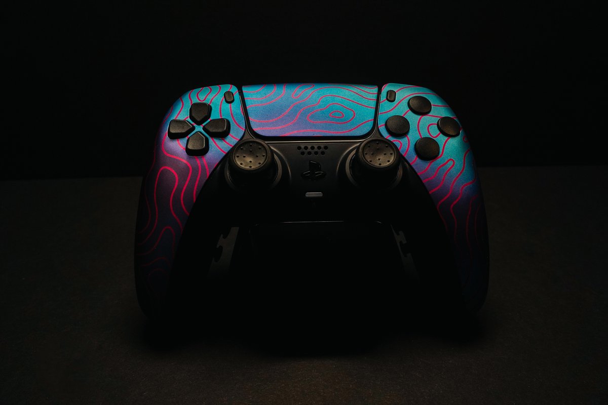 CinchGaming's tweet photo. Our NEW Damascus Prime Bundle is LIVE!
In collaboration w/ @altcustoms
- Mouse Click Triggers + Bumpers
- 4 Pro Back Buttons w/ Remap Chip
- Mouse Click Face Buttons + Dpad
- Cinch Controller Grip Back
- XXL Damascus Mousepad by @altcustoms!
https://t.co/e3uJs6ynYH https://t.co/PdPmkrfjzC