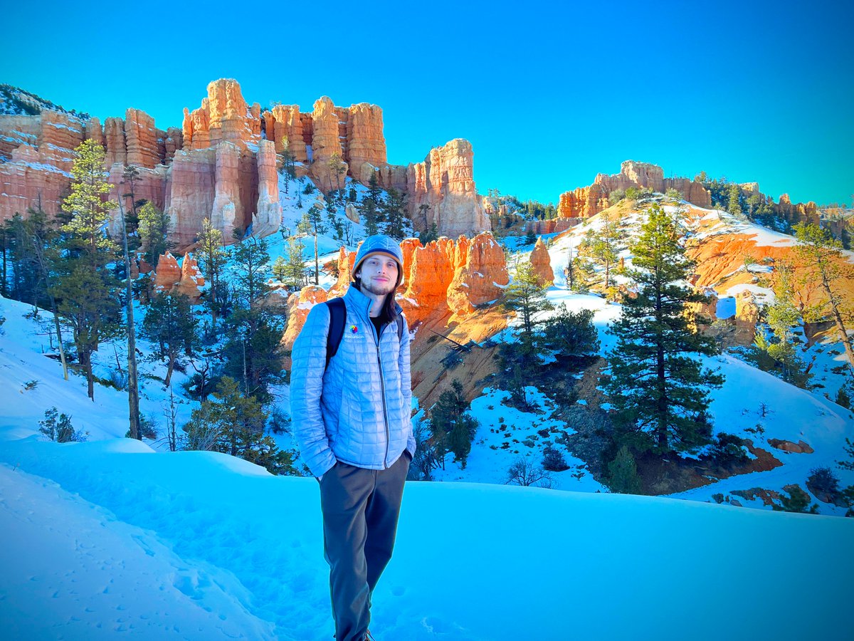 RecursionPharma's tweet photo. Happy New Year from everyone at Recursion!
We're excited to be back from a restful winter break where #Recursionauts recharged by spending time with loved ones, on the slopes, in the kitchen & more!
Check out some highlights from our team's time off ⬇️ #OutsideRecursion #PTO https://t.co/Scd1LSZiDY