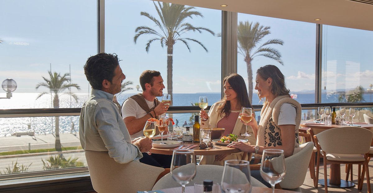 📣 Il y a des news!
Venez découvrir le nouveau concept: Les Viandes du Monde afin de savourer des grillades aux saveurs uniques face à une des plus belles vues panoramiques de Nice.

#LeMéridienNice #LeMéridien #Marriott #MarriottBonvoy #LatitudeRestaurant #RestaurantNice #Meat