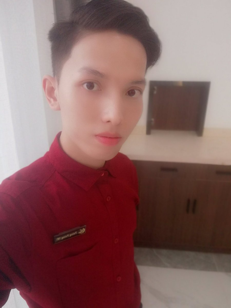 lucaspaing04's tweet photo. လြတ္လပ္ေရးေန႔ဘုရား သြားမယ္ လွည္းတန္းစင္တာ သြားမယ္ ေတြ႔ရင္ ေခၚလို႔ ႏႈတ္ဆက္လို႔ရပါတယ္ဗ်🤗🤗 https://t.co/sofMdVrCVp