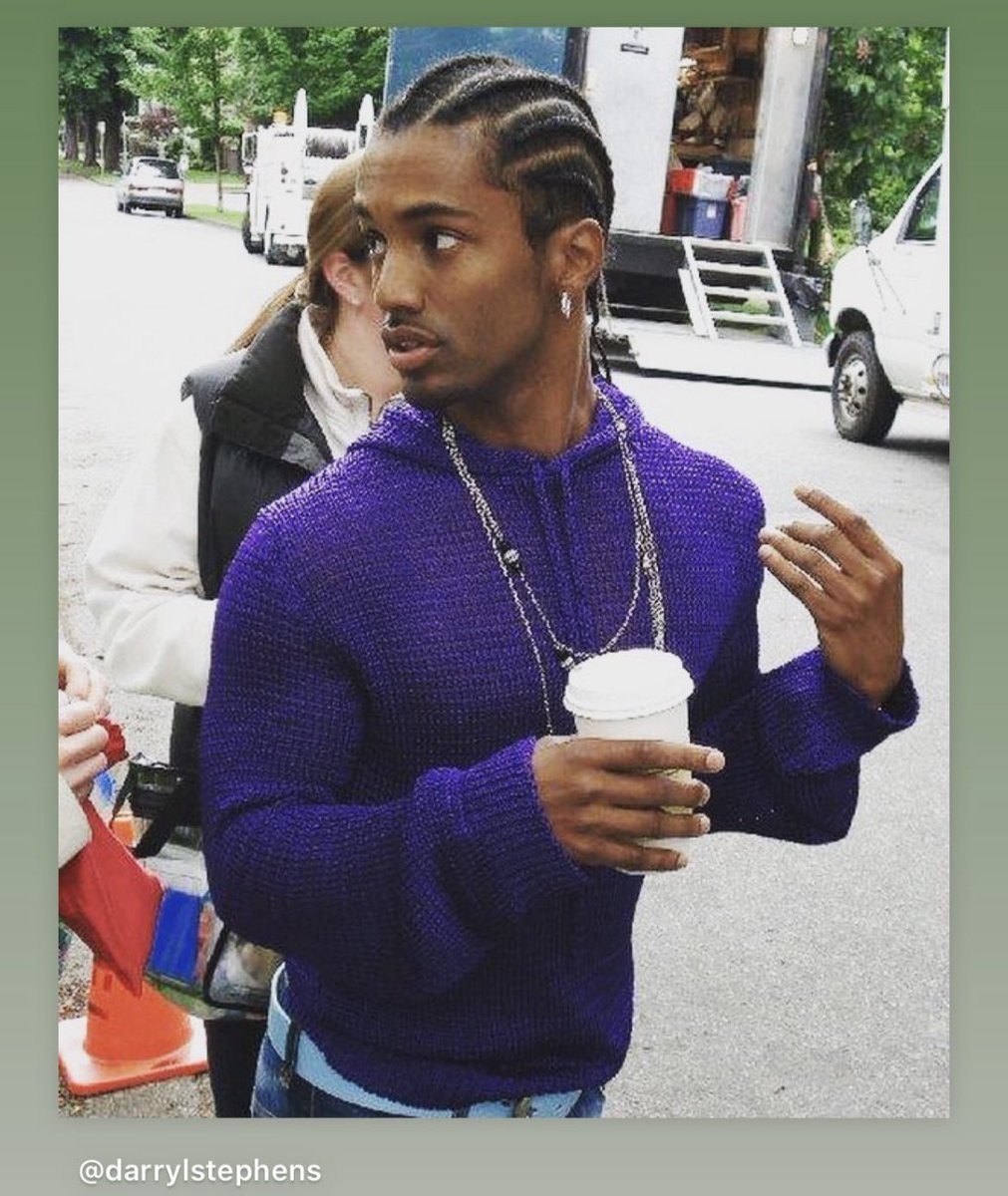 JayStitchezzz's tweet photo. She Was MOTHA!! 

Literally got everything she wanted outta life the man the job the ring the friends. 🫶🏾✨🙏🏾 https://t.co/UIyy5Ki1zs
