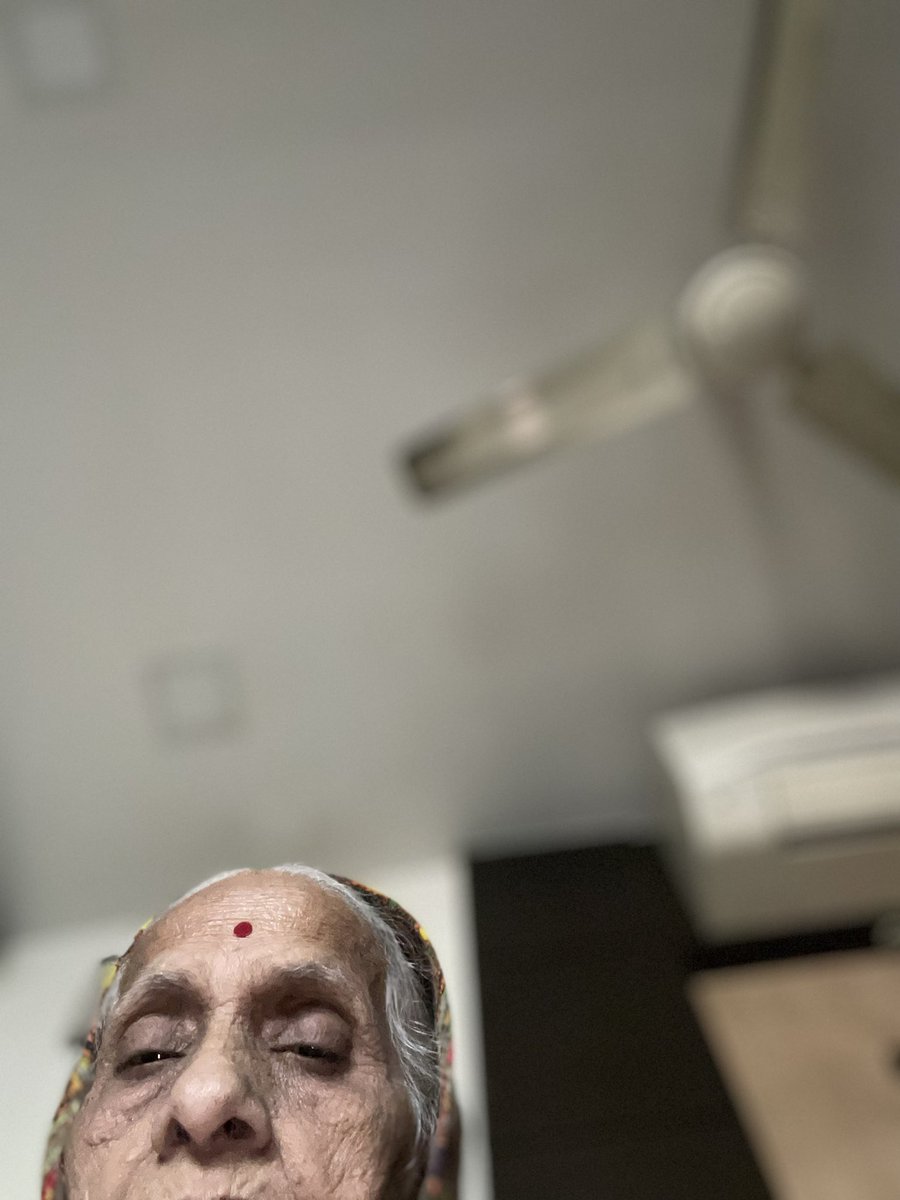 raj_falke's tweet photo. dadi accidentally clicked three selfies that too in portrait mode from my phone 😭🫶🏻 https://t.co/aUNcKYRcGV