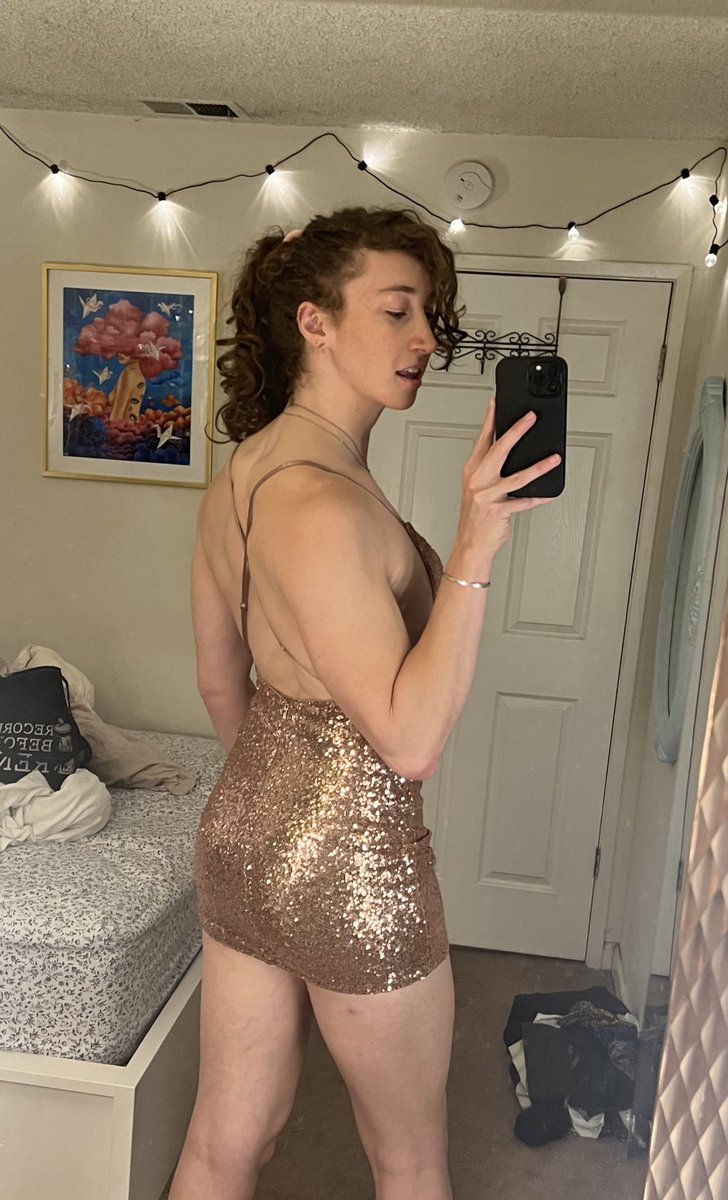 daisy_la_mode's tweet image. i almost forgot about the back