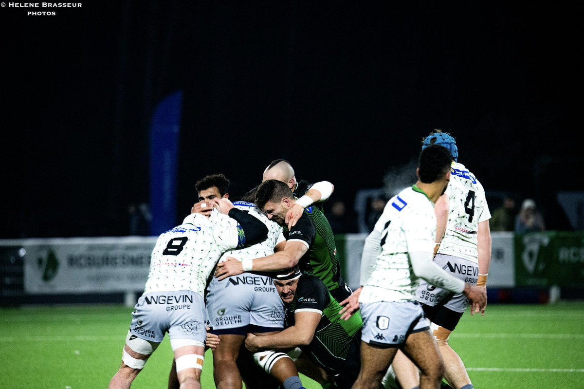 📷🏉 Mes photos du match entre le <a href="/RCSuresnes/">RC Suresnes</a> et Rennes sont en ligne : bit.ly/3X2JRuB