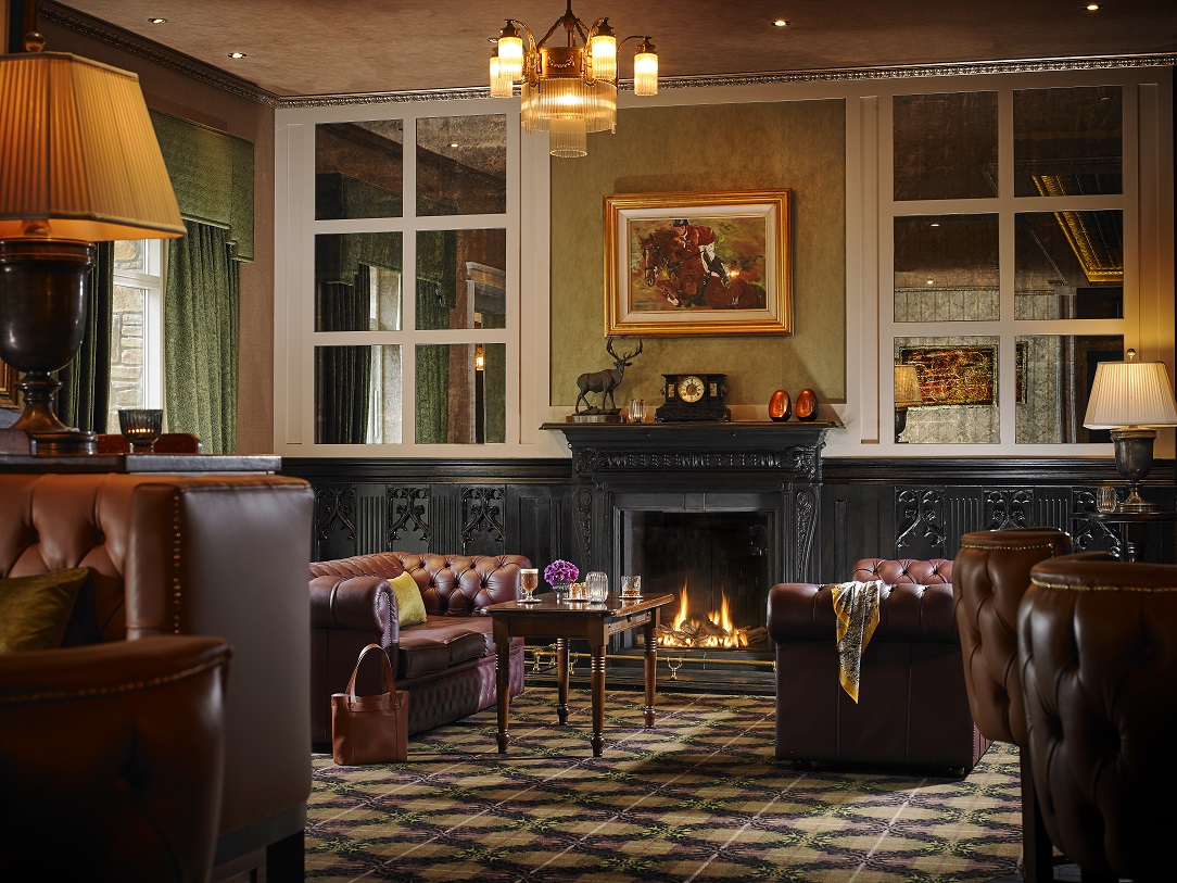 It’s days like this we love the cosy surroundings of Dott’s Bar. From morning Coffee & Scones, lunch menus to evening dining we look forward to welcoming you! Walk-ins welcome, last food orders at 9.15pm 🍽️ #traleedining #therosehotel #dottsbar