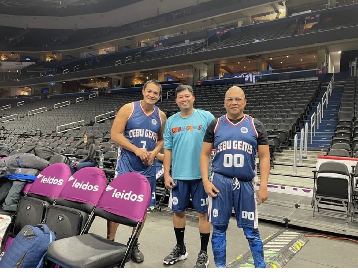 KasayanMaynard's tweet photo. Playing the Game I love most. Filipino Heritage Night (Dec 272022) https://t.co/DPFfIdZjaS