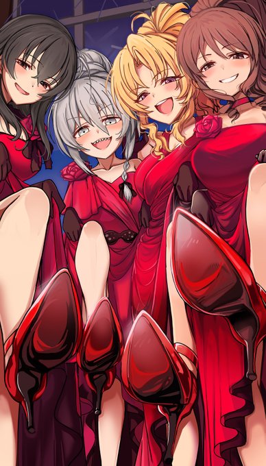 「「「「そこに跪いて!!」」」」

(み、みなさんの曲ではありませんよ…!?)

Flamme Martiniに踏まれたい方々へ 