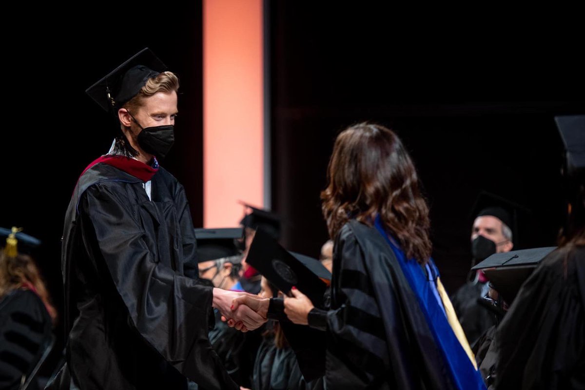 TT_CraigNewmark's tweet photo. @spopadraic: 'Don’t feel like a master of much of anything, but damn’t I have a piece of paper now that says otherwise.

I culminated my educational experience by graduating from the engagement journalism program at the… https://t.co/GxQKwKTgPA, see more https://t.co/v8GcwhXaIc