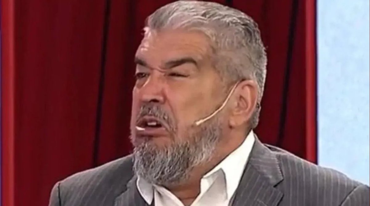 Hay que aclarar porque es importante, que a Enzo Fernandez lo compra el Chelsea Group, que no es lo mismo.