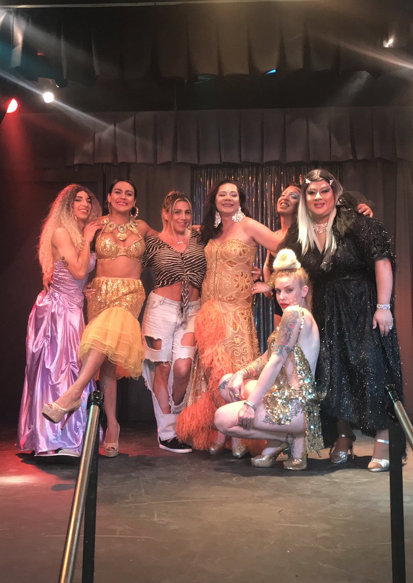 barbaradirocco_'s tweet photo. Anoche fui a ver a mis amigas de San Nicolás que están haciendo temporada en Mardel. Hay que Apoyar el teatro independiente y sobre todo a las compañeras trans ! 🏳️‍⚧️ https://t.co/VbjMViD7h1