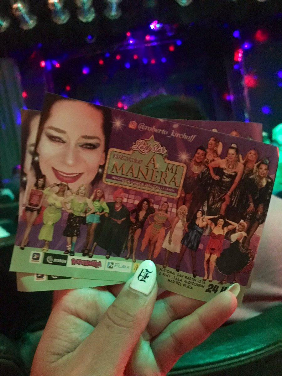 barbaradirocco_'s tweet photo. Anoche fui a ver a mis amigas de San Nicolás que están haciendo temporada en Mardel. Hay que Apoyar el teatro independiente y sobre todo a las compañeras trans ! 🏳️‍⚧️ https://t.co/VbjMViD7h1