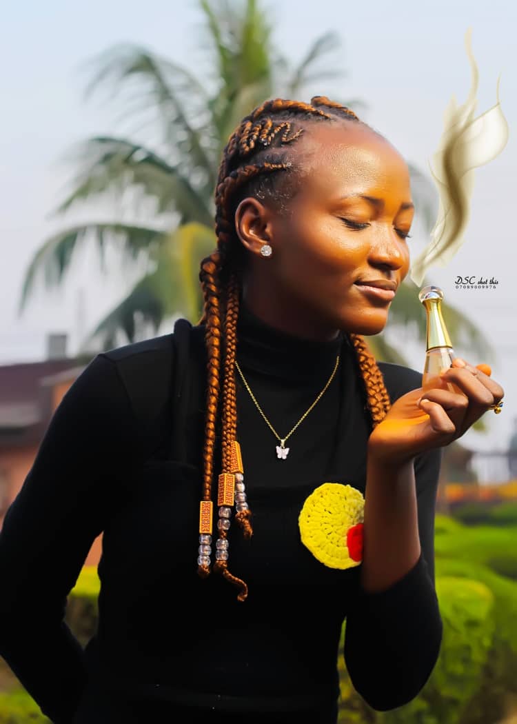 Beniah18's tweet photo. I don't know if you can sniff what i sniffed from here but this is my side hustle
Lofinda is my other name; patronise me please. Your money will not finish https://t.co/prvkv0kZrq