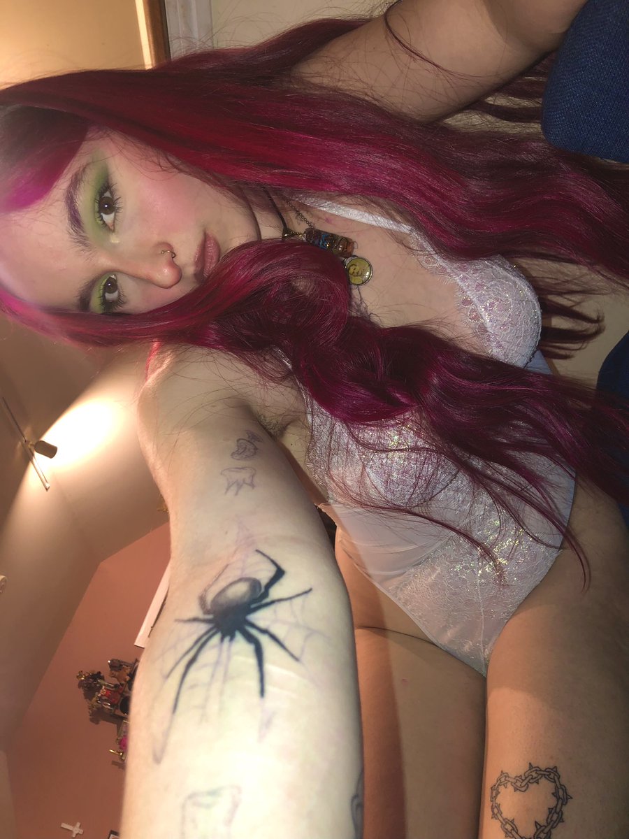 Eva_alien3's tweet image. 🐽