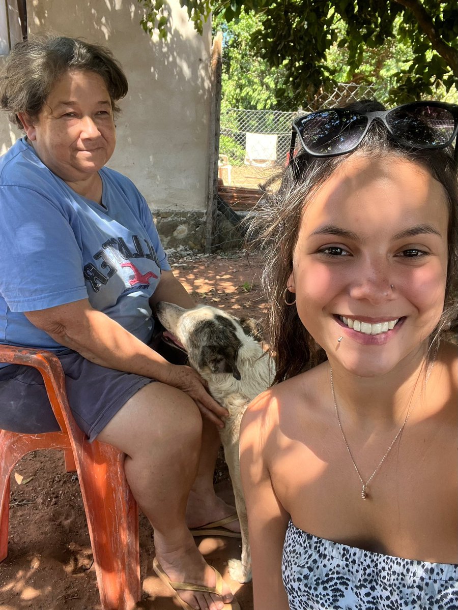 marugonzalezb1's tweet photo. Hola a todos! Vengo a contarles la historia de Gloria 

Gloria tiene 56 años, actualmente vive en la ciudad de Areguá en compañía de sus animalitos🐱🐶 https://t.co/yDTOf90WMg