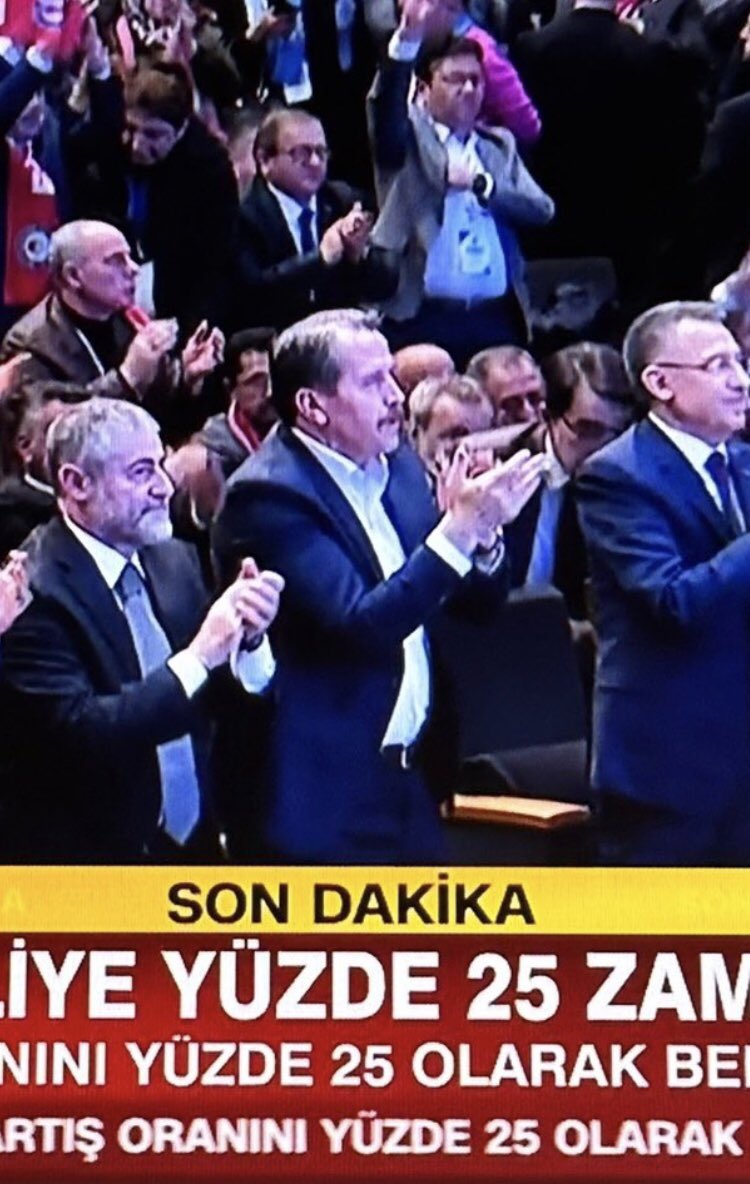 zinnetozaydin's tweet photo. UTANÇ VERİCİ GELİŞME: Kamu işvereni tarafında memur ve memur emeklisine reva görülen %25 yetkili sendika başkanı tarafından ayakta alkışlanıyor

İstifa | Seçimde | Asgari | Enflasyon | Müjde | Acil | Yüzde 25 | Nebati

#Yüzde25iKabulEtmiyoruz #25Yetmez #AdilZamİnsancaYasam https://t.co/Ho8nH7bjMe