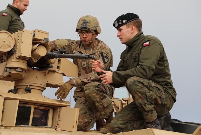 1st Infantry Division tweet media