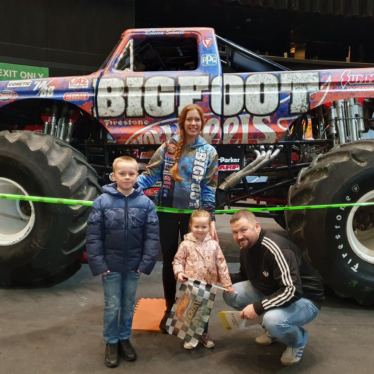 AmyBoyle21's tweet photo. #hotwheelsmonstertruckslive https://t.co/s99LdXwwD0